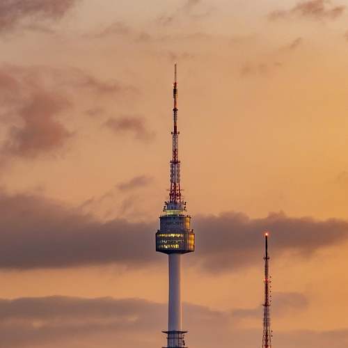 청년 내일을 밝힐 기회, 2025 청년내일저축계좌와 청년도약계좌 비교