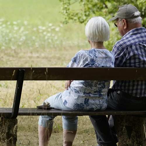 기초연금과 노령연금: 보다 나은 노후를 위한 현명한 선택